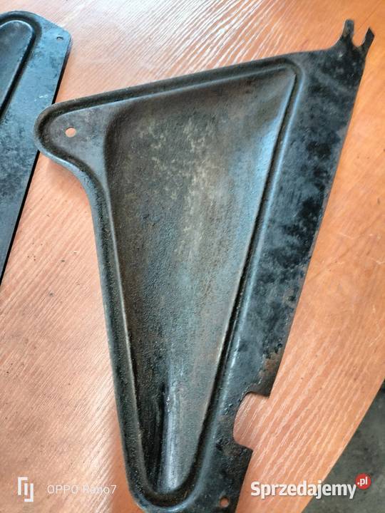 Osłony boczki trójkąt WSK 125 Łubno