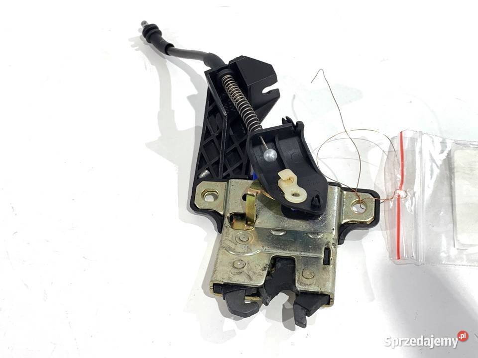 ZAMEK KLAPY TYŁ AUDI A4 B6 SedanLimuzyna Zamki, wkładki i kluczyki