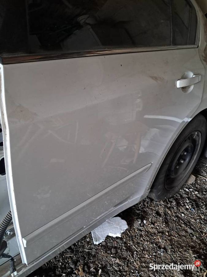 Altima L32 Drzwi tył lewe prawe