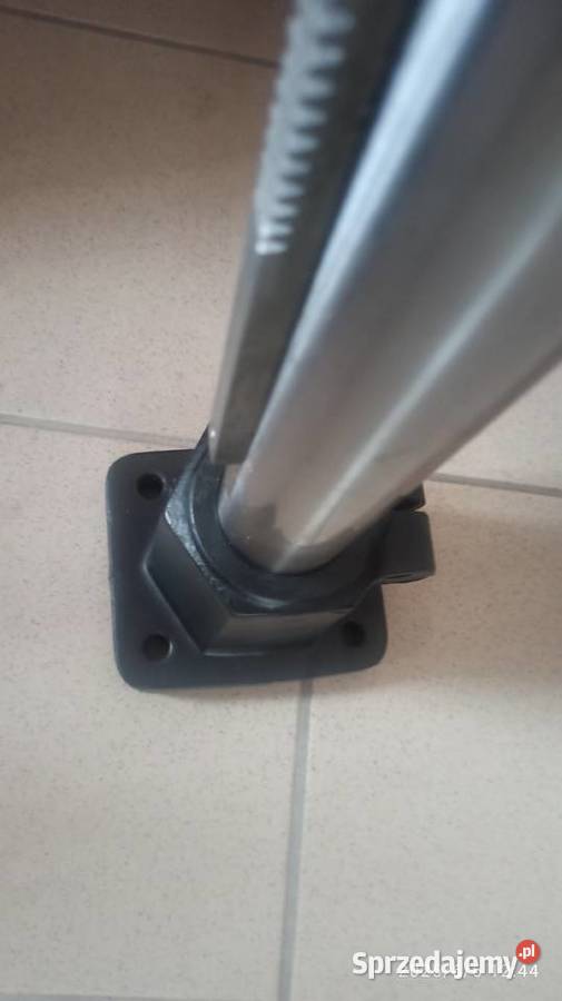 słup ze stopą do mechanizmu posuwu nowe
