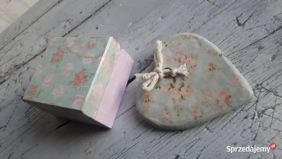 Pudełeczko drewniane z serduszkiem ceramicznym Otwock
