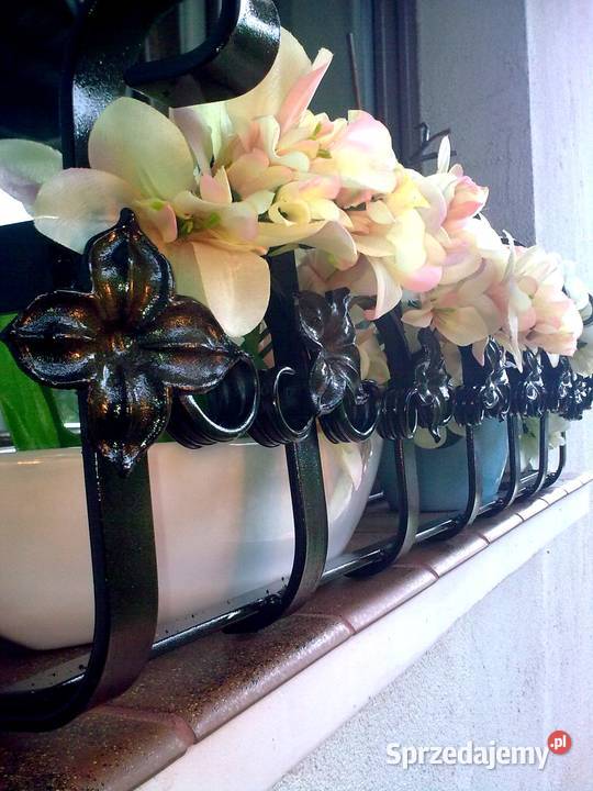 Kwietnik kuty kwiaty skrzynki balkonowe