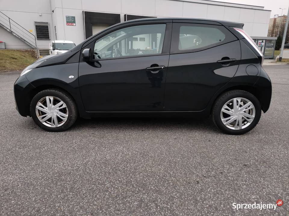 Toyota Aygo z Niemiec z kamerą cofania radio sprzedam