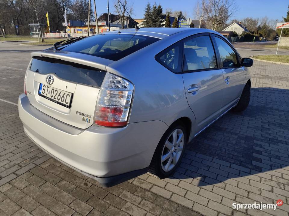 Toyota Prius salon sevis ASO Poznań serwisowany w ASO