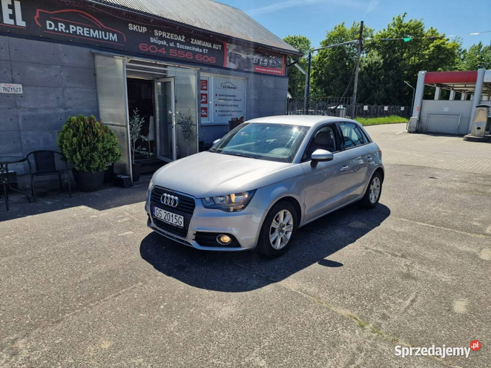 Audi A1 12 Benzyna 86 Klimatyzacja Alufelgi wspomaganie kierownicy A1 Słupsk sprzedam