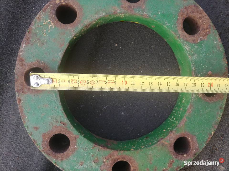 Pierścień dystans tylnych kół John Deere