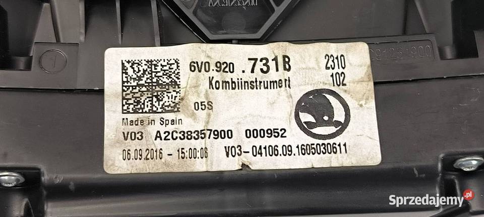 LICZNIK ZEGAR SKODA FABIA III 6V0920731B osobowe Lipno