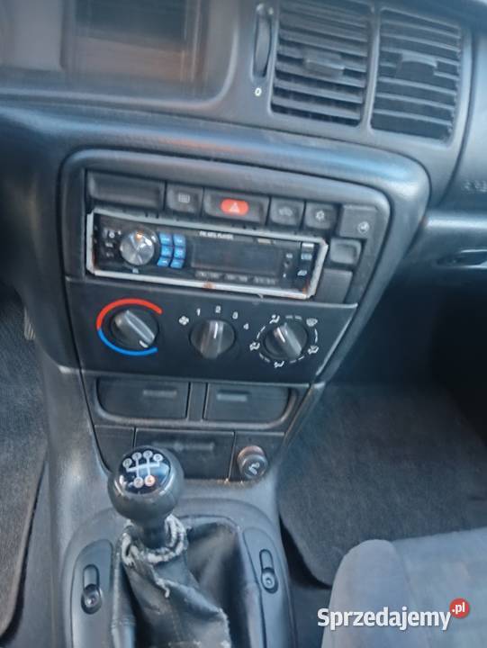 Sprzedam Opel Vectra B 16 LPG nieuszkodzony Vectra sprzedam