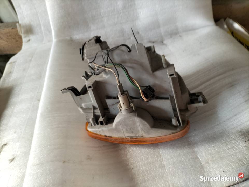 RENAULT TWINGO LAMPA PRZÓD PRZEDNIA LEWA Kamień-Kolonia