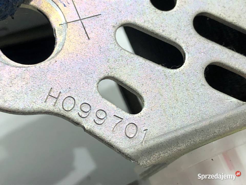 PAS BEZPIECZEŃSTWA PRAWY PRZÓD SUZUKI SWIFT III osobowe