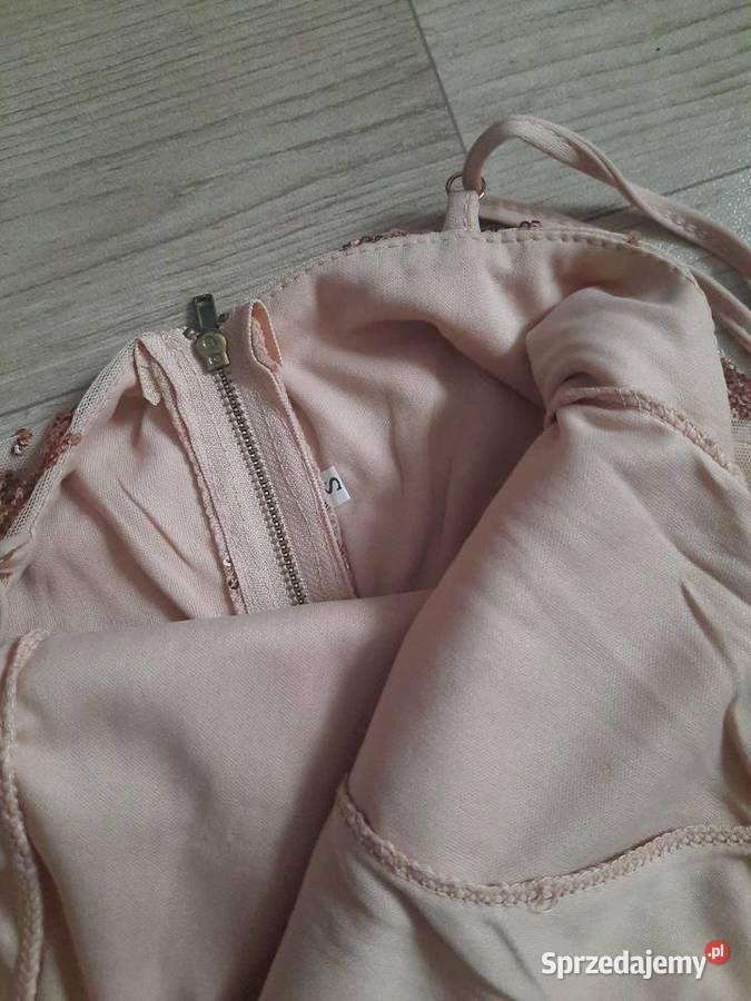 Przepiękna cekinowa sukienka