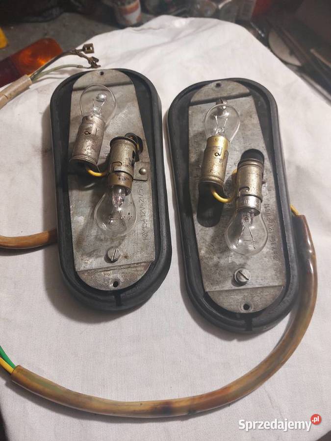 Lampy tylne i lampy kierunkowskazów przód Syrena Piaski