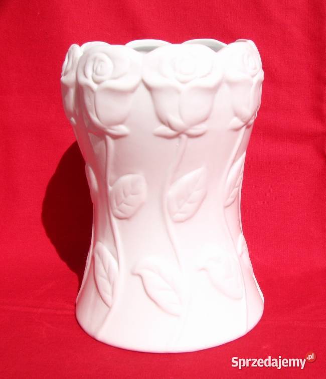WYPUKŁE RÓŻE tworzące kształt wazonu porcelana Koszalin