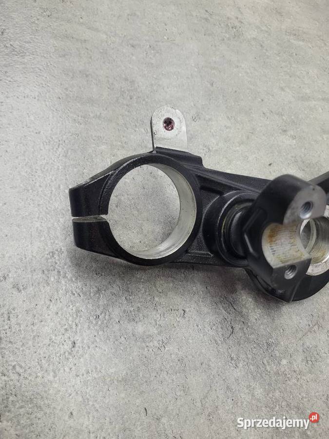 KAWASAKI Z900 Z 900 24 OEM PÓŁKA GÓRNA MOCOWANIE wielkopolskie