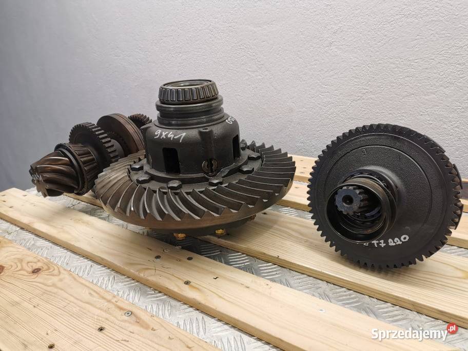 Dyferencjał Holland T7220 9X41 Tył Pozostałe Wilkowo