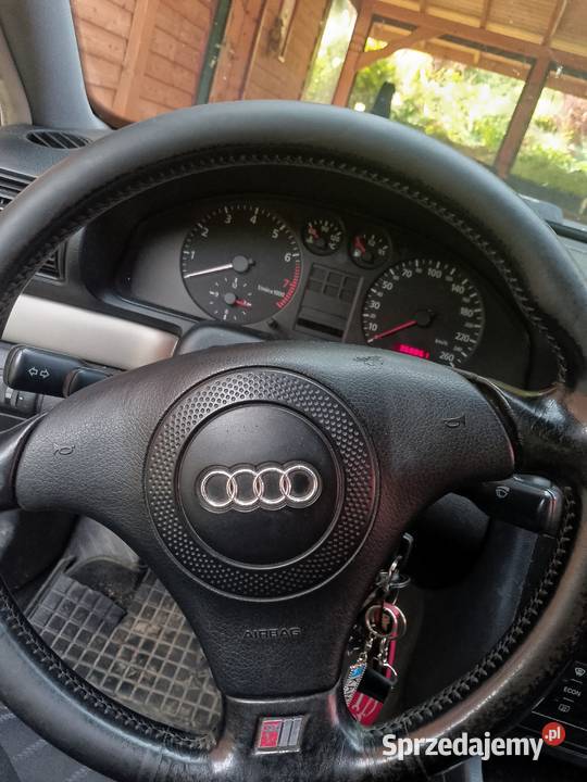 Audi A4 B5 18T 150 Silnik stan Rok produkcji 1999 Solina