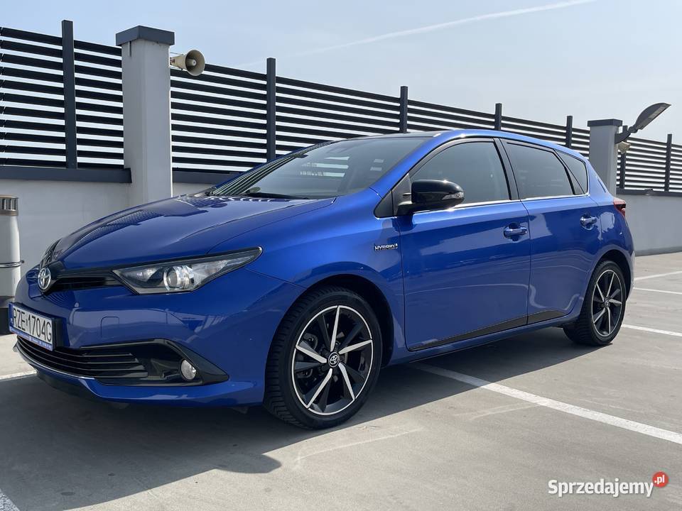 Toyota Auris II 18VVTi 99 2018r HYBRYDA super Rzeszów sprzedam