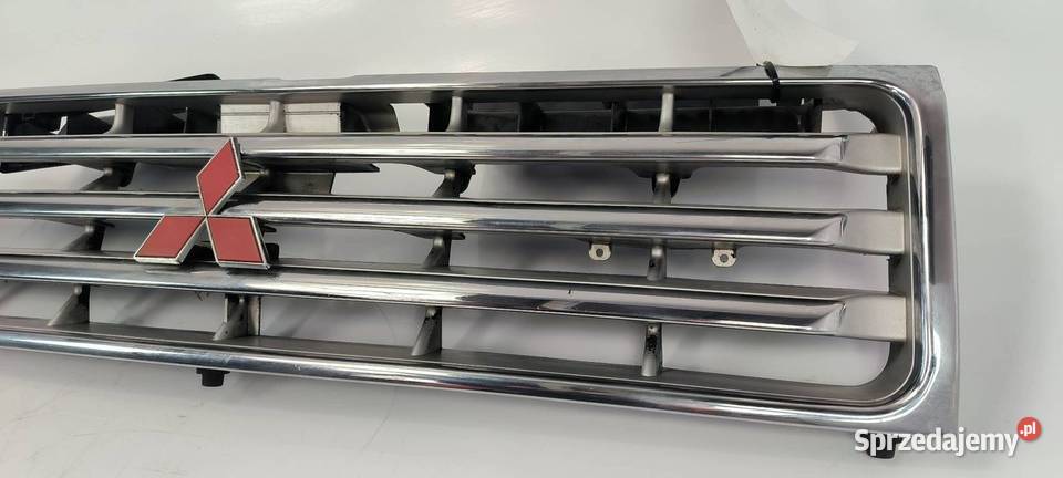 GRILL ATRAPA MITSHUBISHI PAJERO MB645720 Lipno