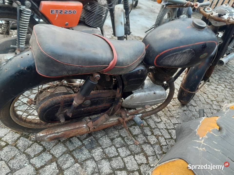 Pannonia T1 Tlf z 1962 roku z dokumentami Mirzec sprzedam