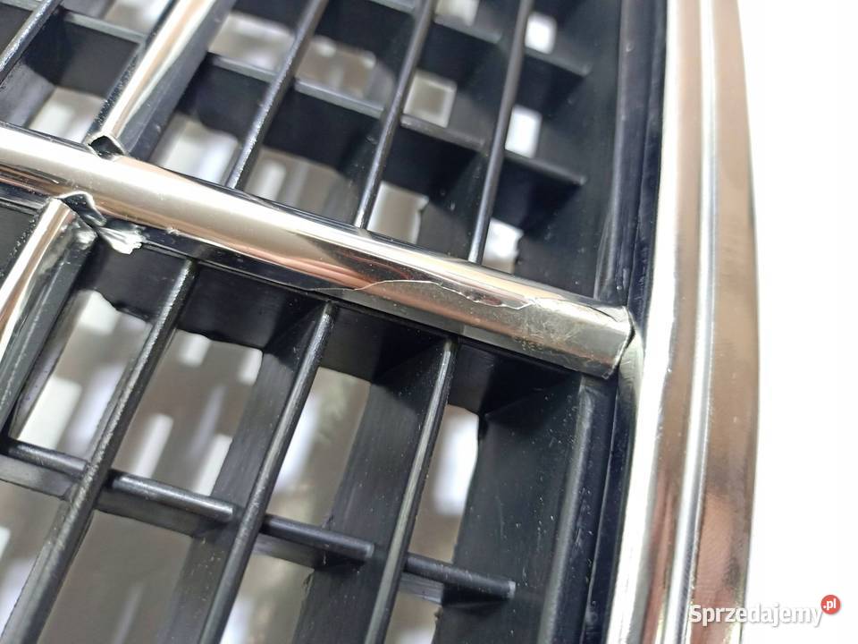 Mercedes CKLASA W202 9301 ATRAPA GRILL PRZÓD Skarżysko-Kamienna