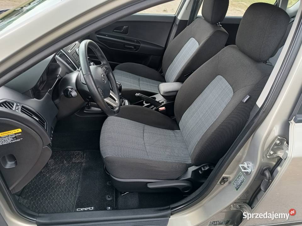 Kia Ceed kompakt 16 CRDI 6 biegów Zarejestrowany w Polsce Podkonice Miejskie