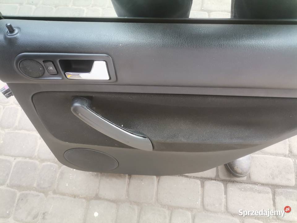 VOLKSWAGEN GOLF 4 IV 5D DRZWI PRAWY TYŁ Nowy Sącz