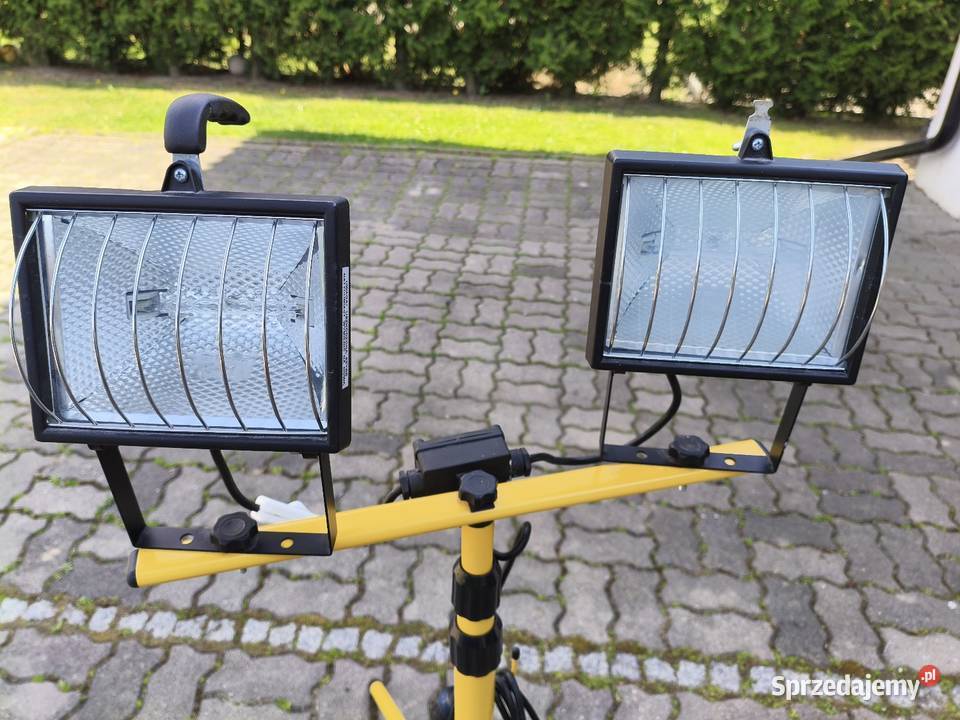 Lampy halogenowestojak Świdnica
