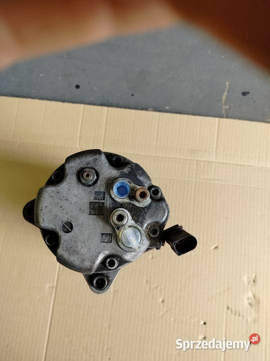 VW Golf lV kompresor klimatyzacji Ogrzewanie, wentylacja i klimatyzacja Kraśnik Dolny sprzedam