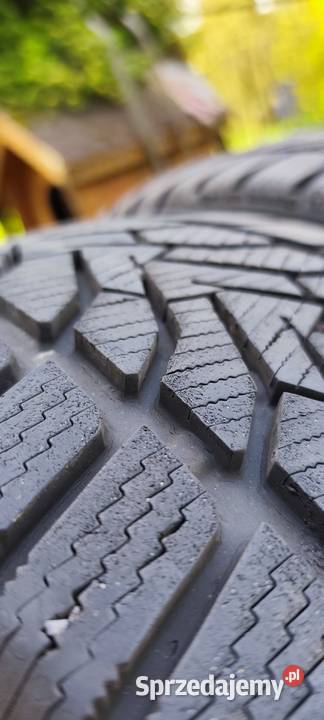 Opony zimowe 22545 18 2 sztuki Samochodowe Częstochowa