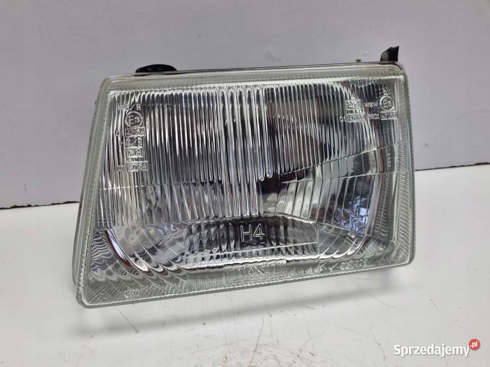Ford Escort III MK3 8086r PRZEDNIA LAMPA LEWA osobowe Janów