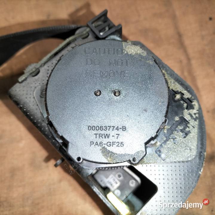 Pas bezpieczeństwa lewy tylny z nabojem BMW E65 Poręba sprzedam