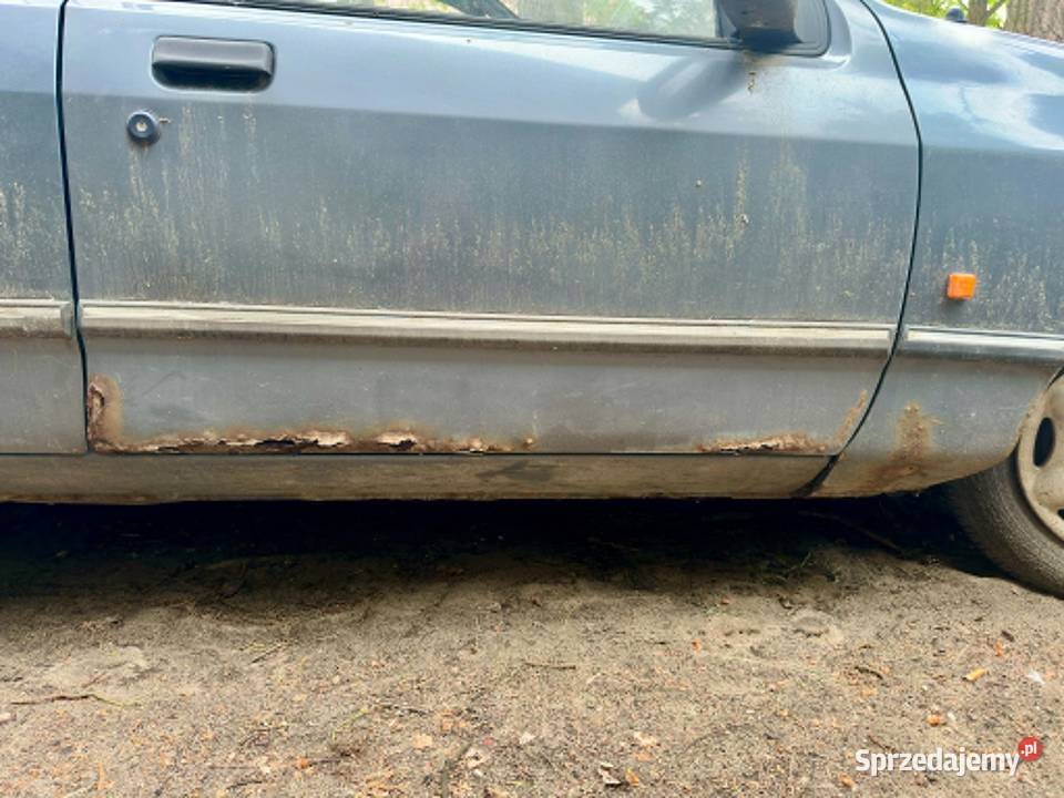Ford Sierra 20 LPG dużo części