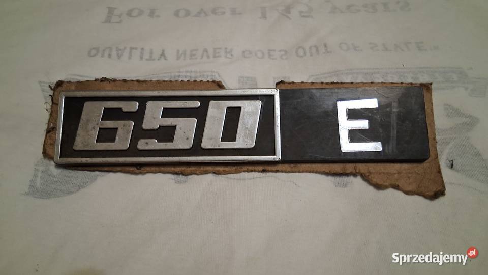 Nowe emblematy Fiata 126p małopolskie