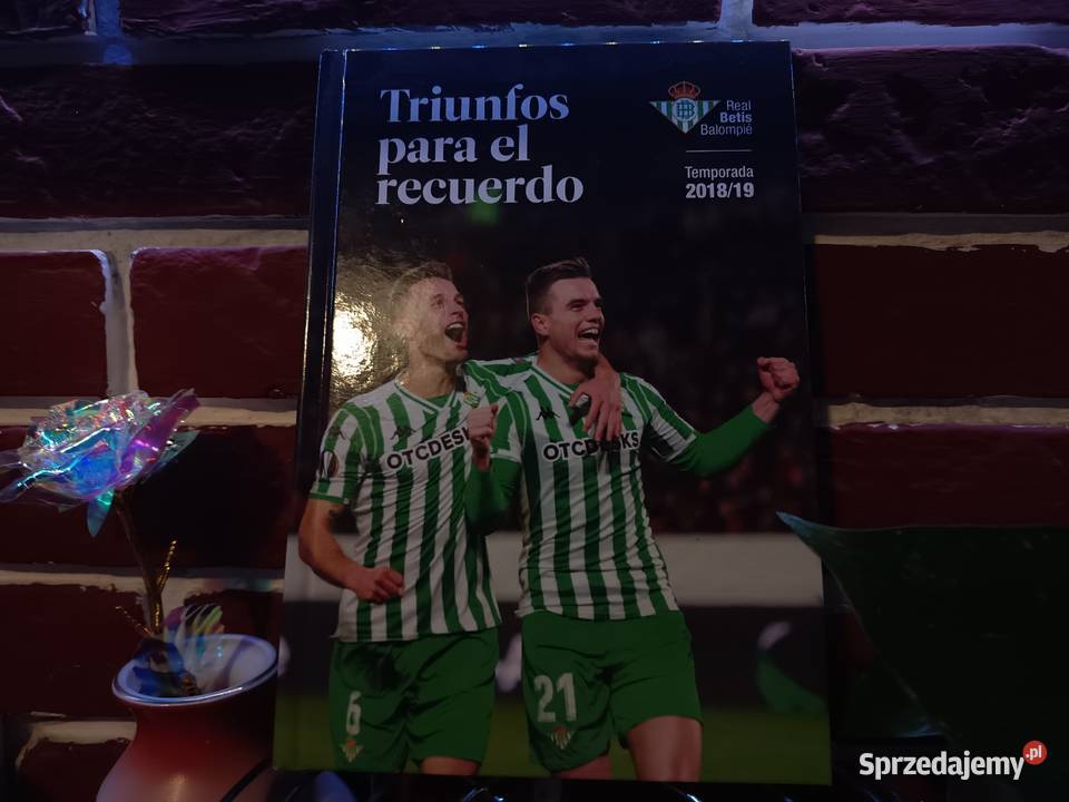 Real Betis Balompi Album Sezon 201819 Książki i Podręczniki Bydgoszcz