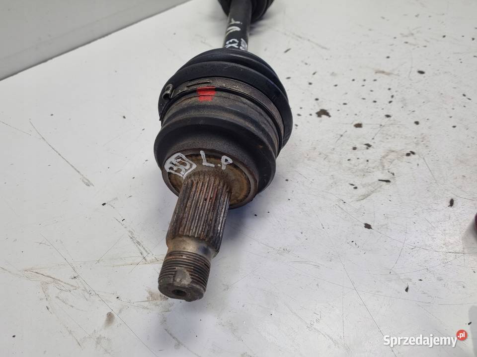 PÓŁOŚ BMW X3 E83 30 i LEWA PRZEDNIA półośka lewy