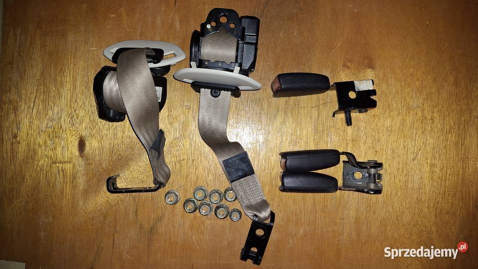 Pasy Tył Prawy Lewy zapięcia SAAB 95 Rok produkcji 2000