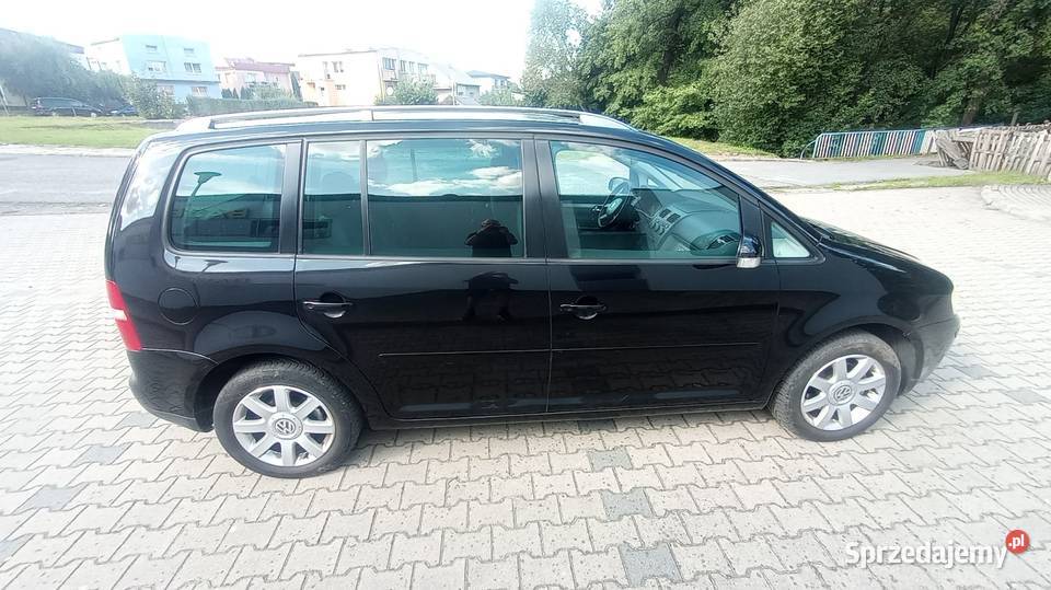 Śliczny VW Touran 5 osobowy zamiana manualna Paczków sprzedam