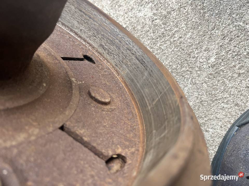 Bębny hamulcowe tylne do Citroena Traction Avant osobowe Części samochodowe Kąkolewo