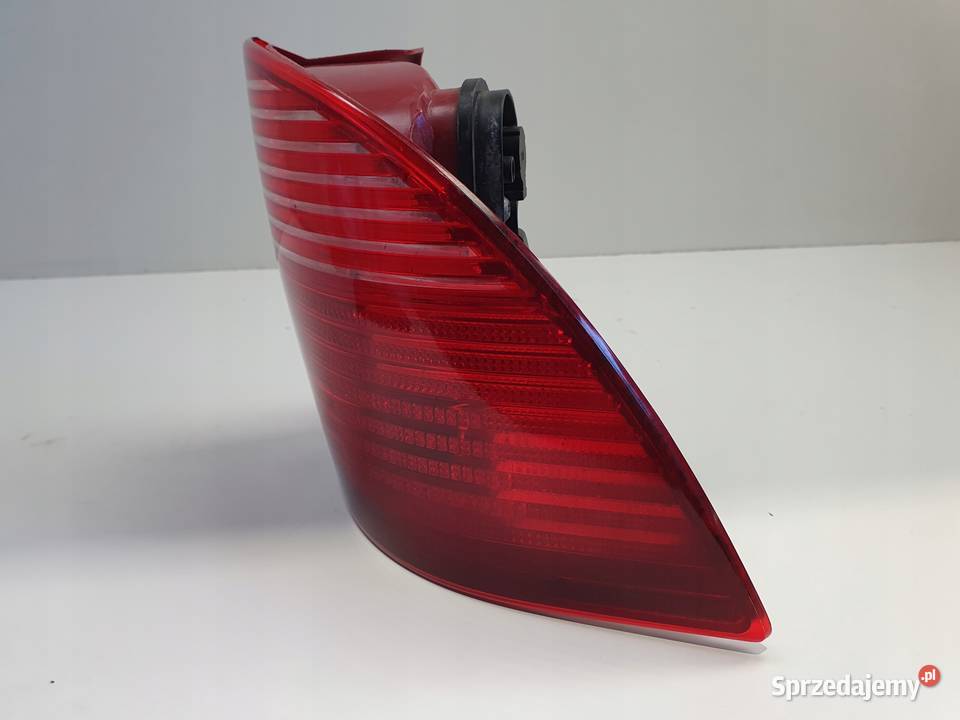 LAMPA PRAWA Saab 95 95 lift 0109r TYLNA prawy Rudka