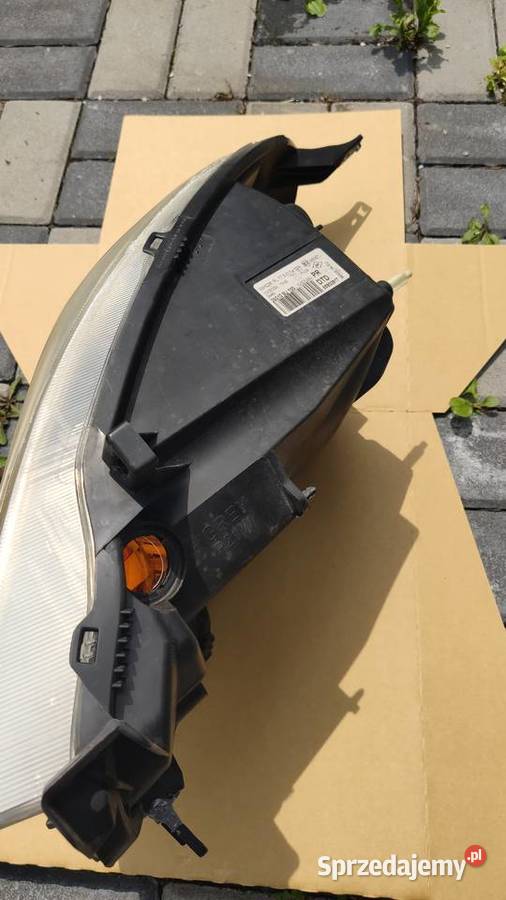 Lampa prawy przód Nissan note E11 Note Myślachowice