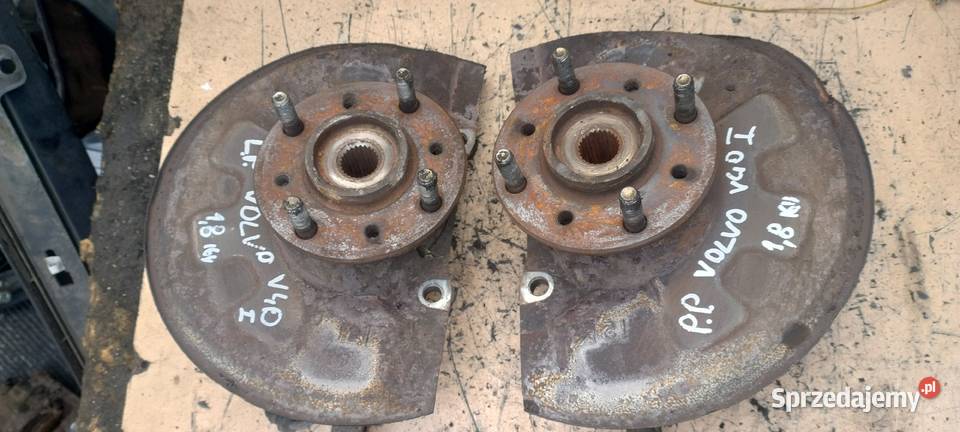 VOLVO V40 S40 I 18 16V piasta przód zwrotnica