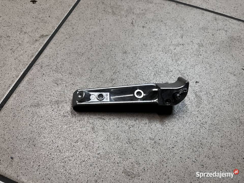 Podnóżek pasażera prawy Yamaha X 125 250 0913