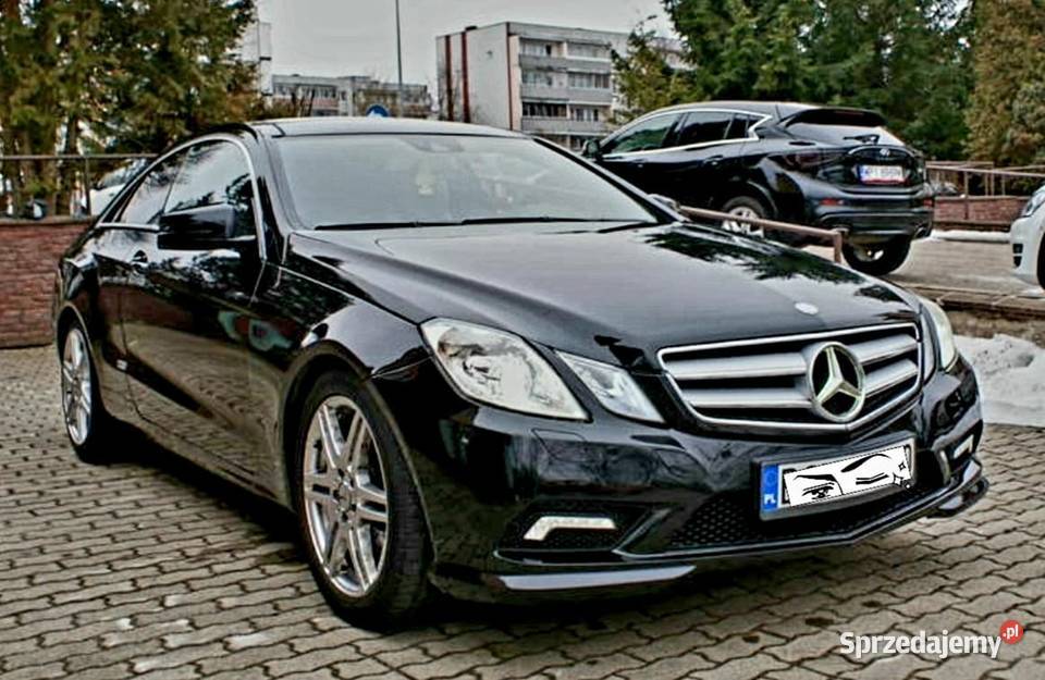 Mercedes E350 Coupe AMG panorama Harman Zamiana benzyna Motoryzacja