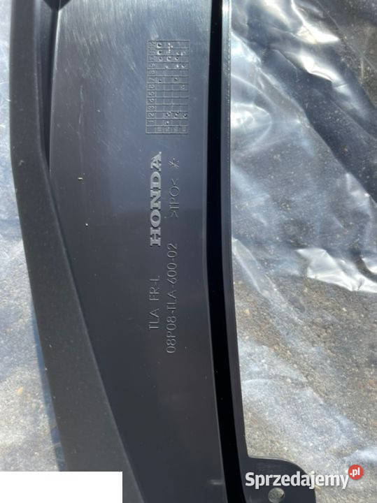 Honda CrV V 17 chlapacze kpl 4 Wyposażenie wnętrza Kozubszczyzna