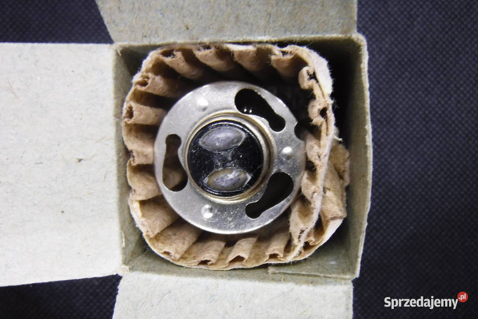 SMZ2823 P30d żarówka lotnicza 28V 23W 2823 Otwock