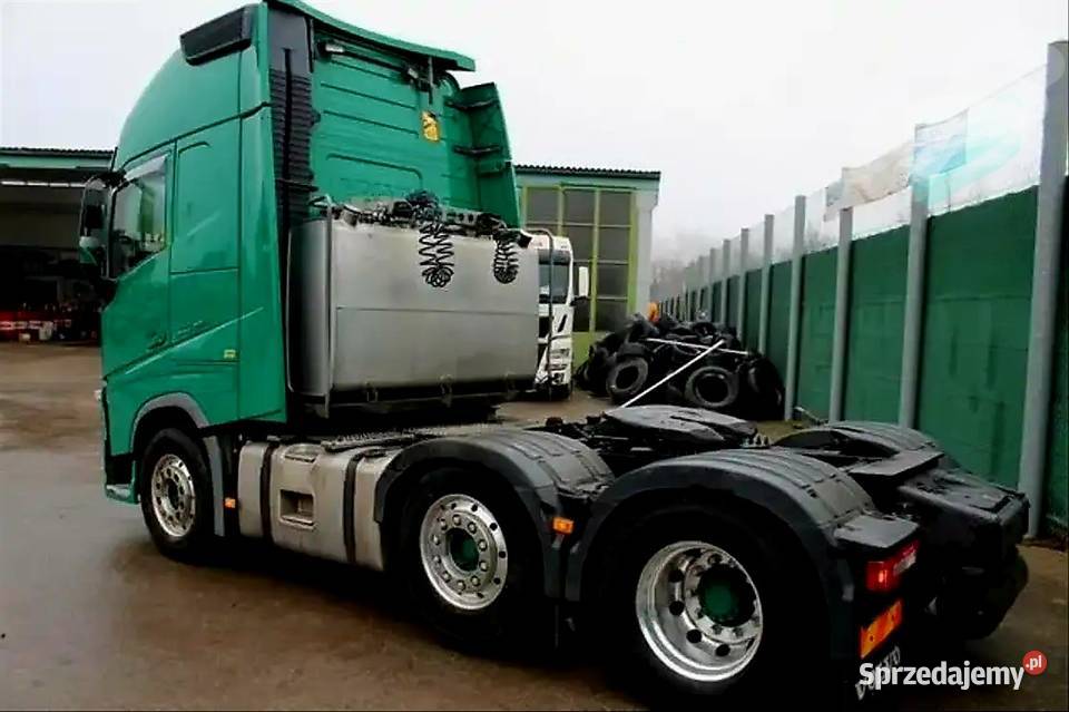 Ciagnik siodlowy 60 Tonowy 3 osiowy 6x2 Volvo 90kg