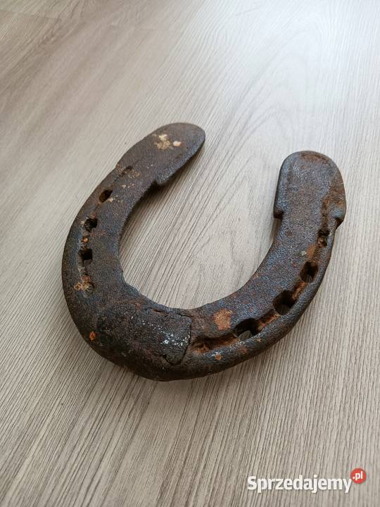 Stara podkowa końska na szczęście amulet