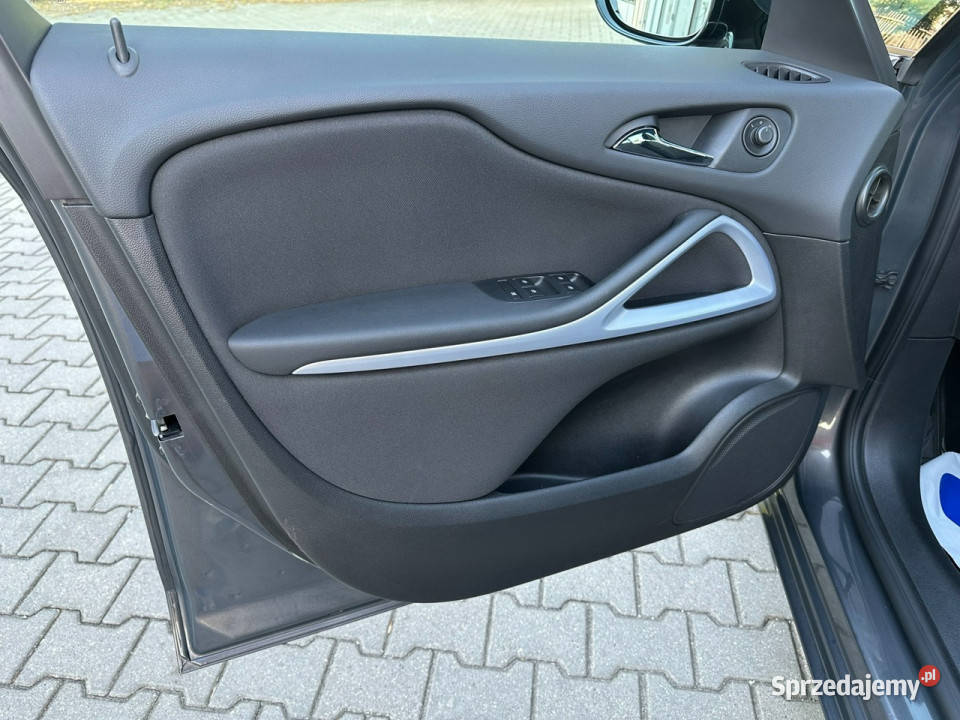 Opel Zafira 14Bgaz LPG 7osobowy Lifting manualna Ostrowiec Świętokrzyski