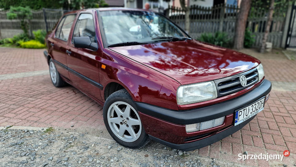 Sprzedam VW VENTO 1992r 18E Rok produkcji 1992 Turek sprzedam