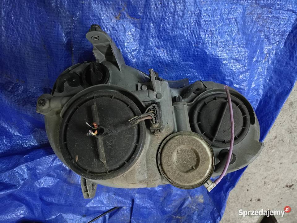 Lampa przednia lewa Mercedes W209